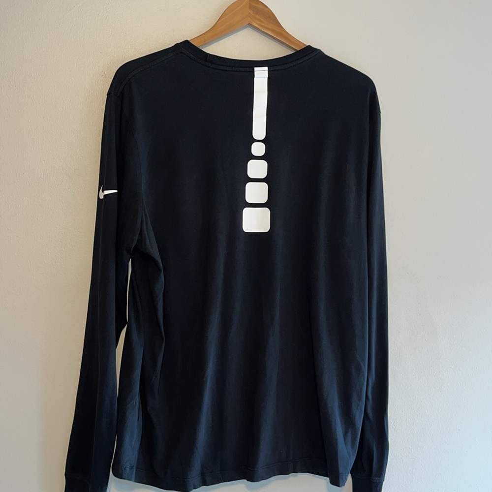 Men’s Nike Black Long Sleeved T Shirt - Picture 2 of 5